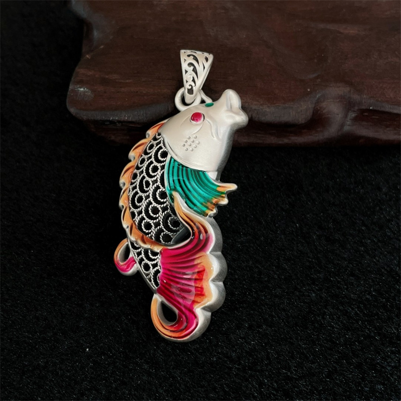 Men Accessories Ethnic - Vintage Relief Fish Pendant For Men