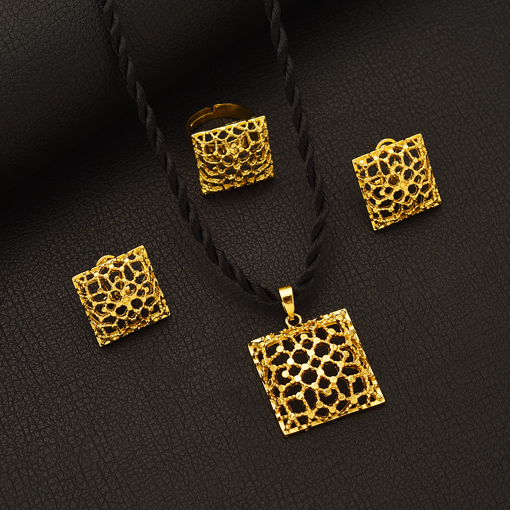 Fashion Square Gold Color Jewe - Men Accessories In Dubai recensie en prijs