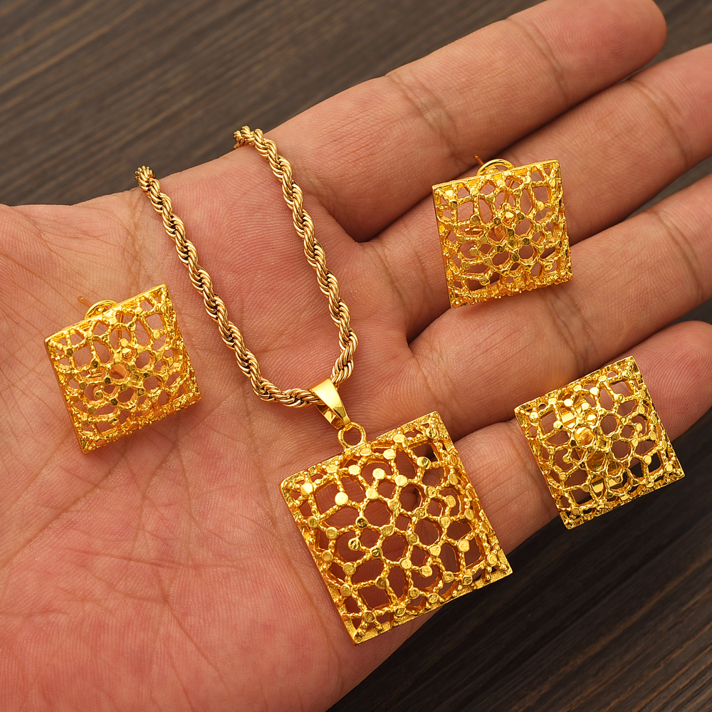 Fashion Square Gold Color Jewe - Men Accessories In Dubai recensie en prijs