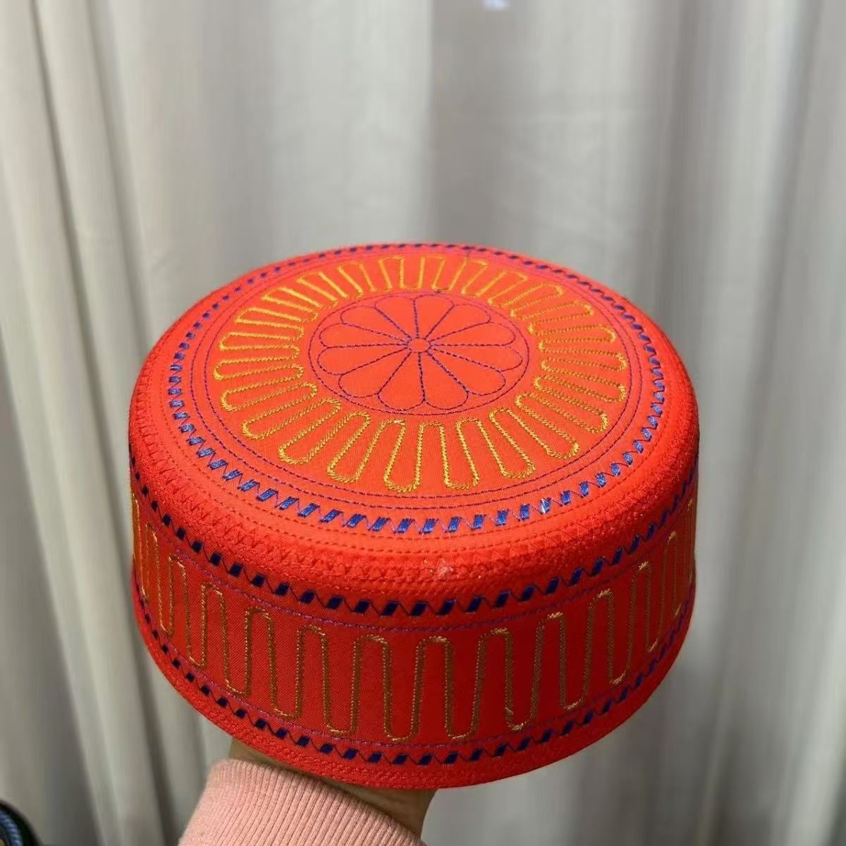 Muslim Caps Red Black for Men  - Men Accessories In Dubai recensie en prijs