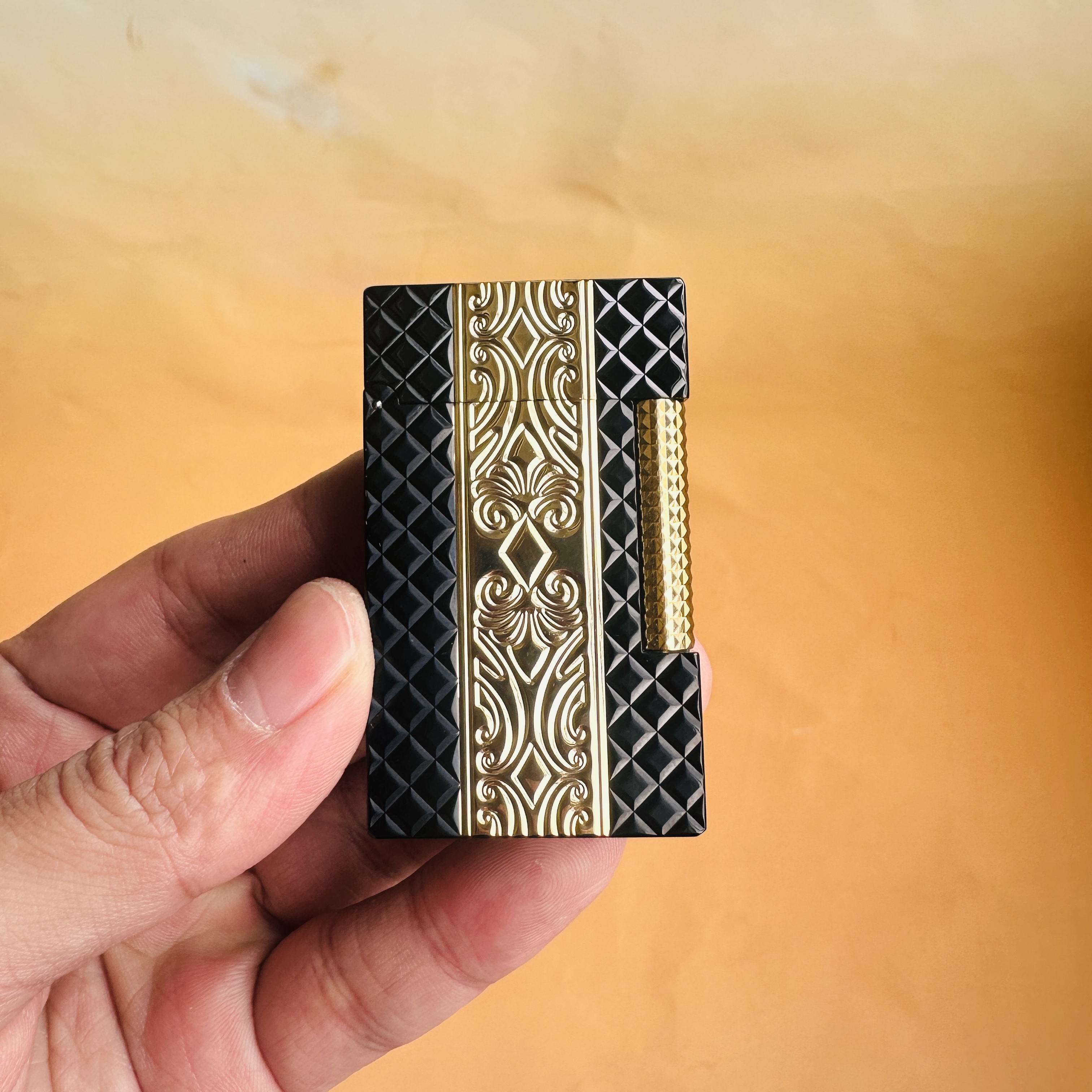 Luxury Brand Custom Lighter —  - Men Accessories Wrist recensie en prijs