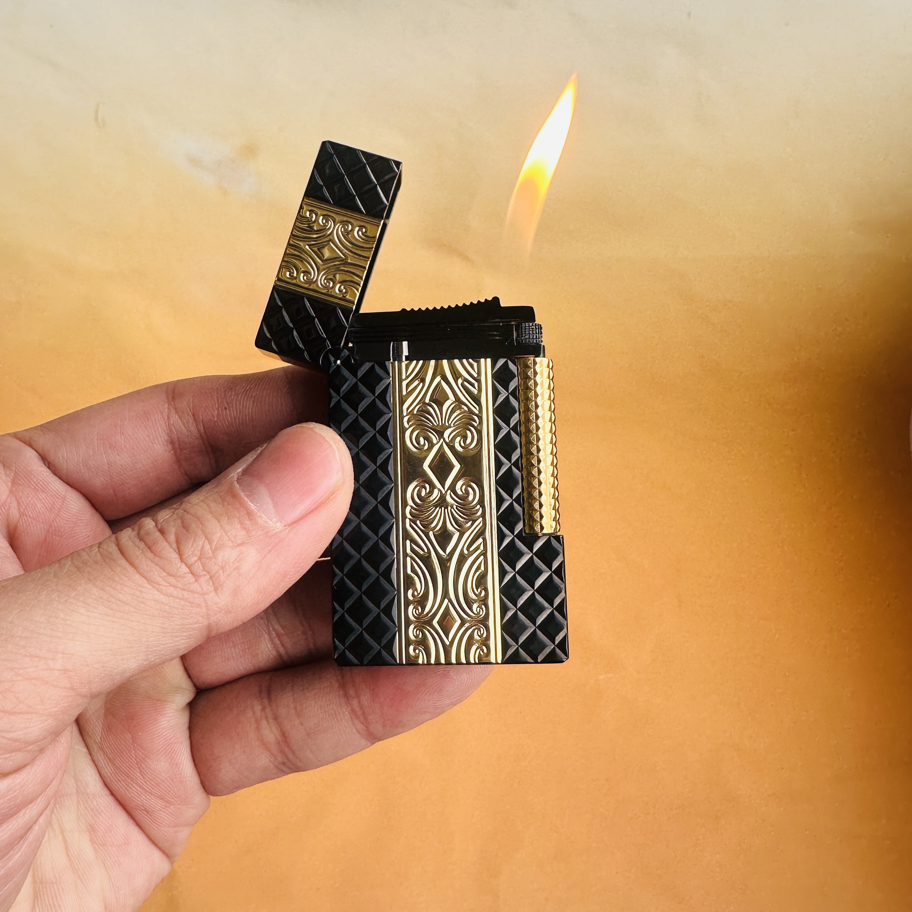 Luxury Brand Custom Lighter —  - Men Accessories Wrist recensie en prijs