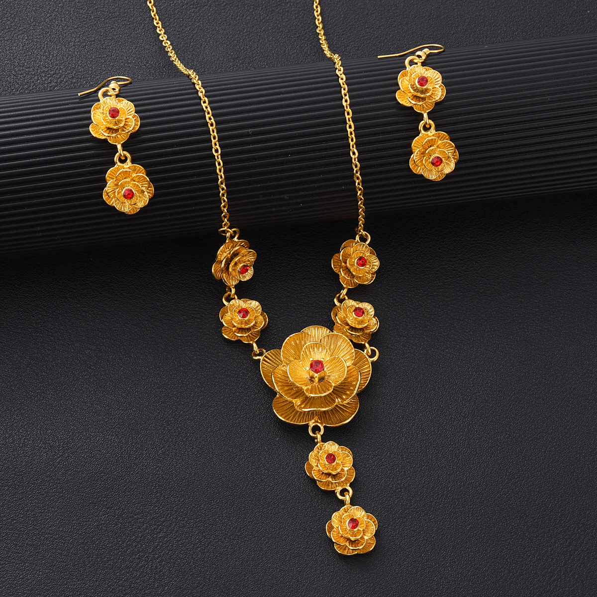Fashion Golden Color Rose Jewe - Men Accessories In Dubai recensie en prijs