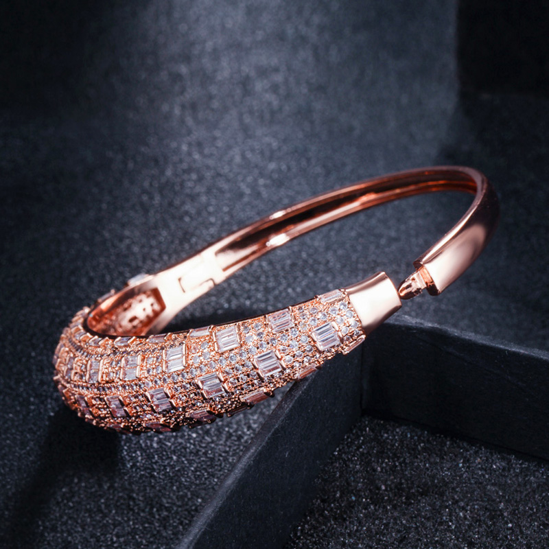 Pera Luxury Dubai Gold Color S - Men Accessories In Dubai recensie en prijs